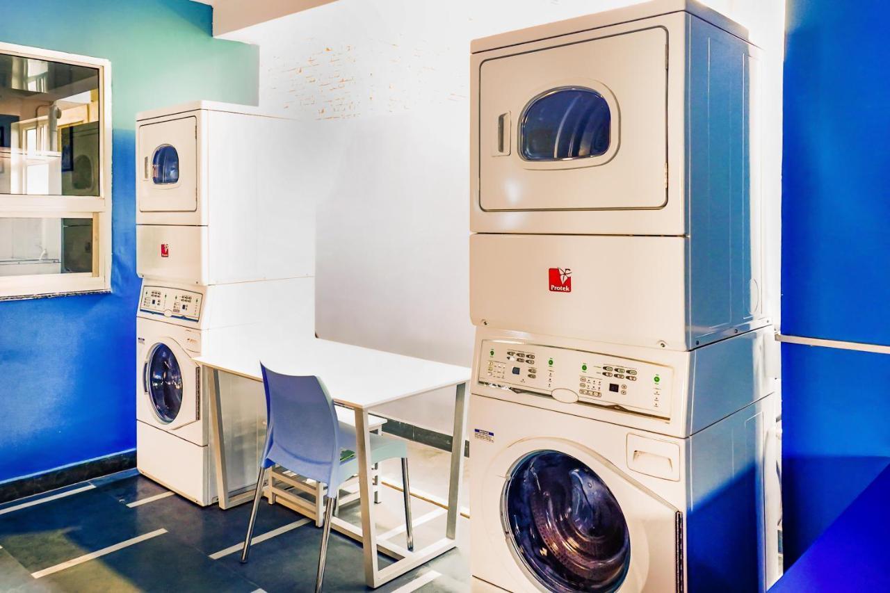 Isthara Coliving Hostel Gurgaon Bagian luar foto