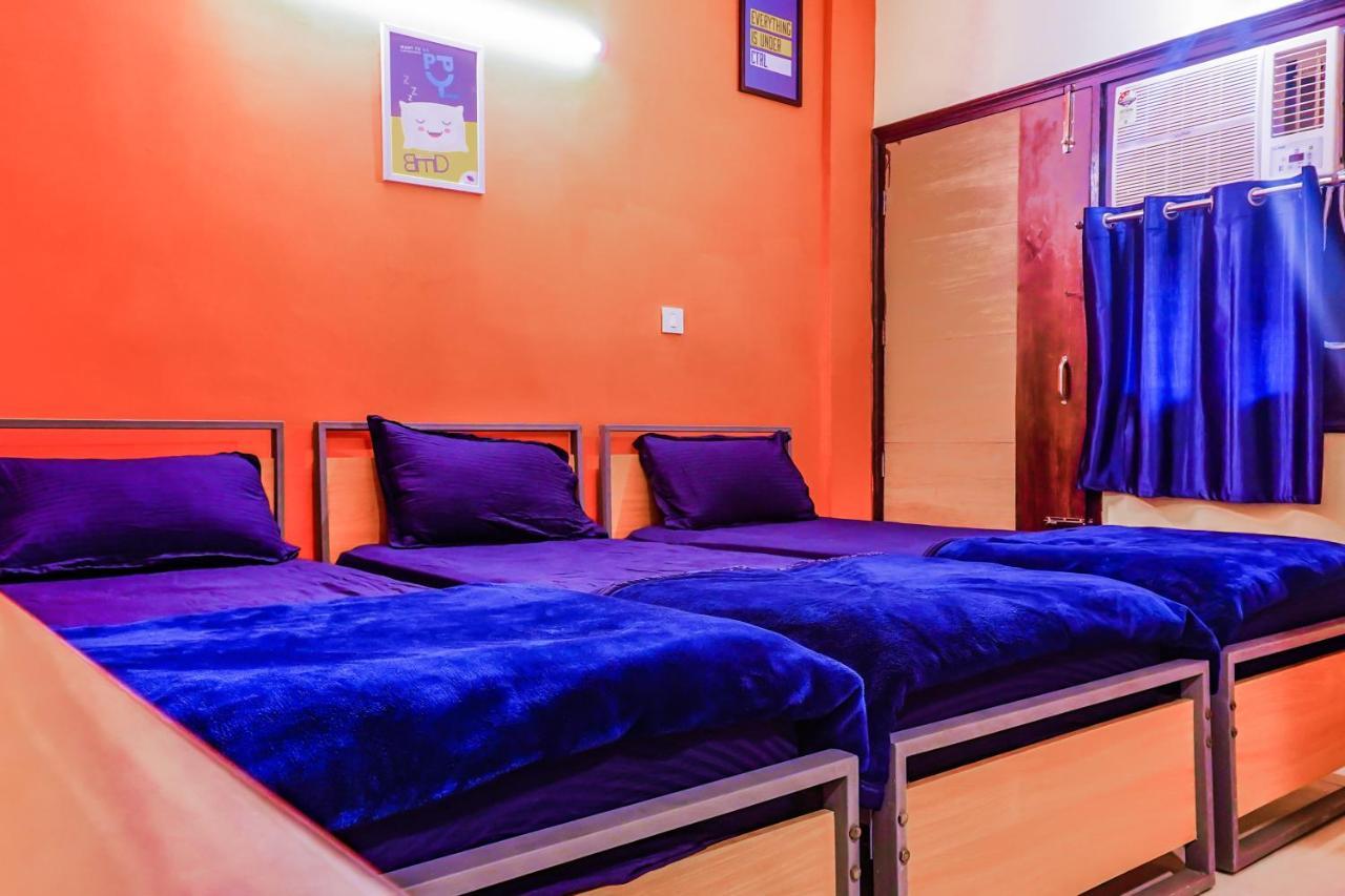 Isthara Coliving Hostel Gurgaon Bagian luar foto