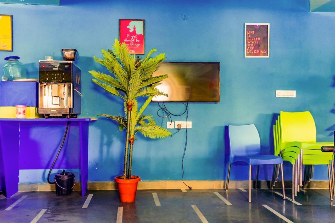 Isthara Coliving Hostel Gurgaon Bagian luar foto